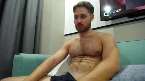 Snapshot of lorenzolux chatting on February 19, 5:42 pm Lorenz online show from February 19, 5:42 pm