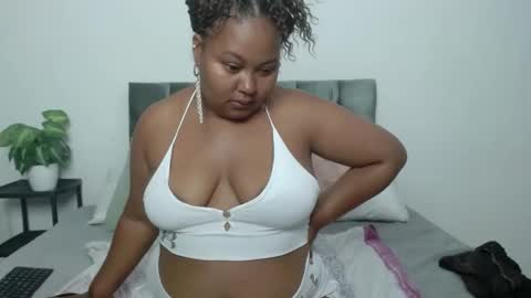 Snapshot of lorenztaylor chatting on January 7, 1:28 am lorena online show from January 7, 1:28 am
