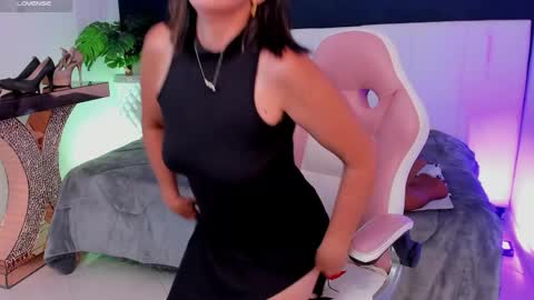 lorena online show from May 10, 4:01 pm