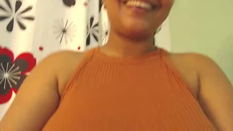 Snapshot of loretta_ chatting on February 14, 3:22 am Loretta Gmez online show from February 14, 3:22 am