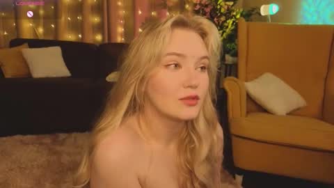 Alice online show from September 25, 9:07 pm