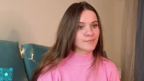 Chloe for Fan BlackHole online show from October 18, 7:03 pm