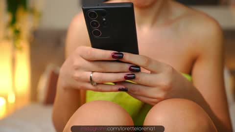 Snapshot of lorettelorenaa chatting on December 5, 8:11 pm LoretteLorena online show from December 5, 8:11 pm