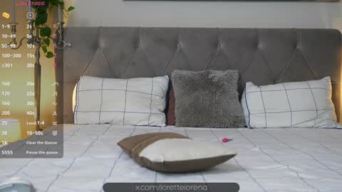 Snapshot of lorettelorenaa chatting on December 19, 11:03 pm LoretteLorena online show from December 19, 11:03 pm