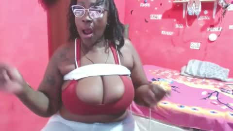 Snapshot of loretybighot chatting on September 27, 2:22 pm loretybighot online show from September 27, 2:22 pm