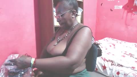 loretybighot online show from May 17, 1:29 pm