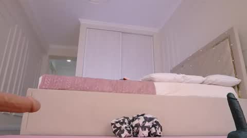 Leyla  online show from September 10, 6:57 am