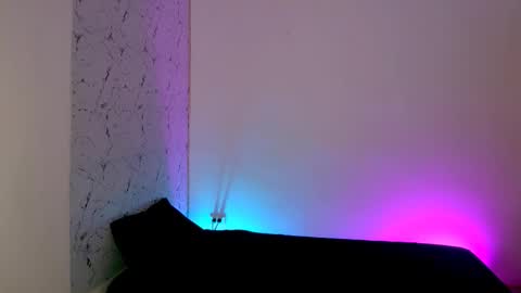 Lorian Vikel  online show from March 20, 12:04 am