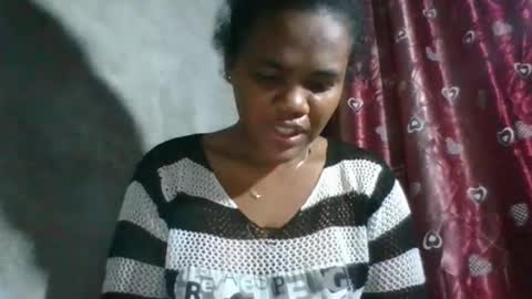 lorienne98 online show from May 18, 7:03 am
