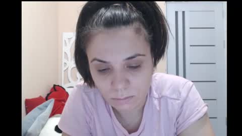 Snapshot of lorragrey chatting on December 8, 6:01 am LorraGrey online show from December 8, 6:01 am