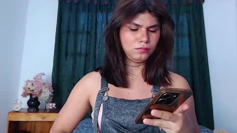 Lorraine online show from December 2, 8:33 pm