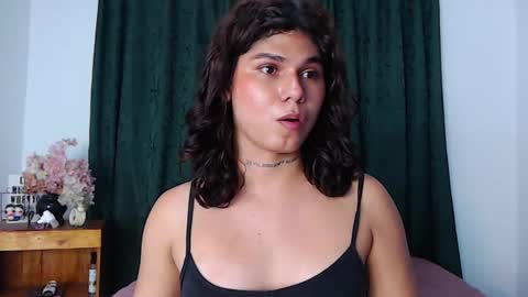 Lorraine online show from December 19, 10:32 pm