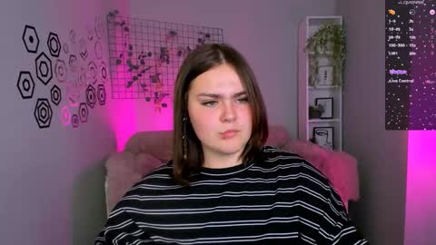 Lora for u online show from October 6, 7:22 pm