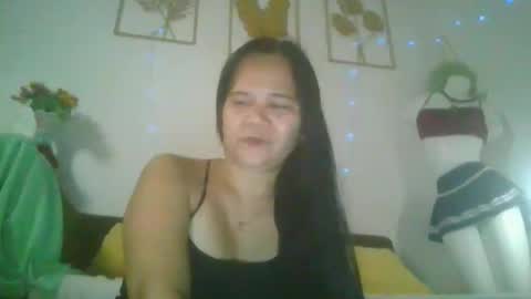 Snapshot of lorraine_cola chatting on April 18, 6:34 pm Lorraine online show from April 18, 6:34 pm