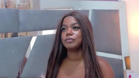 Snapshot of lorraine_johnson chatting on April 2, 5:32 pm lorraine_johnson online show from April 2, 5:32 pm