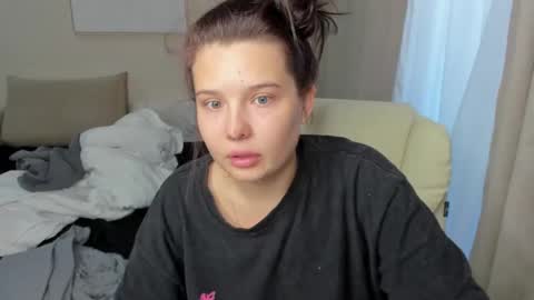 Snapshot of lorrimoon chatting on September 26, 2:10 pm LorriMoon online show from September 26, 2:10 pm