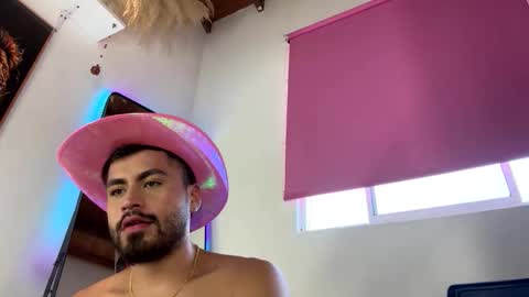 JUAN  JUAN online show from May 17, 9:22 pm
