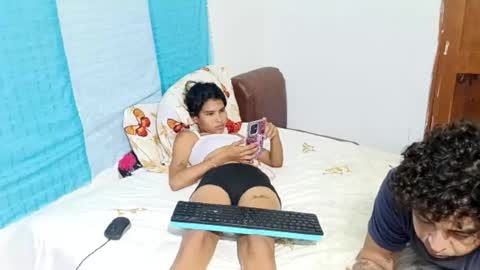 Snapshot of losexoticos01 chatting on March 27, 8:26 am losexoticos01 online show from March 27, 8:26 am