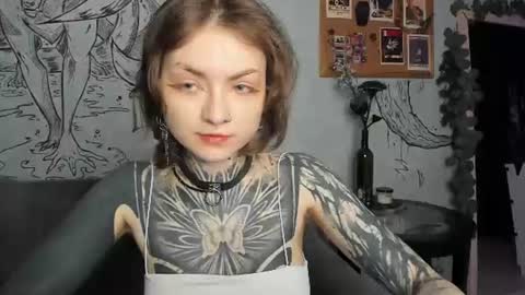lostallice online show from June 15, 2:14 am