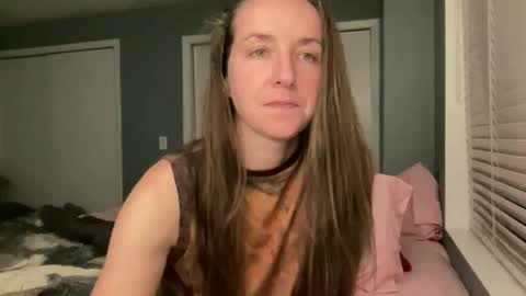 lothlori online show from March 26, 12:28 am