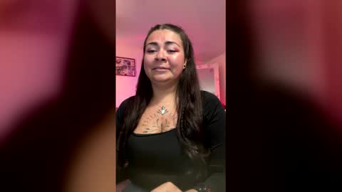 Elizabeth Martinez online show from February 11, 6:46 pm