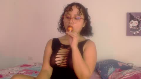 Snapshot of lou_cuteee chatting on February 7, 3:12 am lou_cuteee online show from February 7, 3:12 am