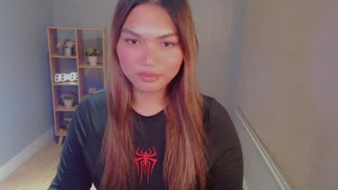 Snapshot of louheart chatting on December 4, 5:00 pm Sweet online show from December 4, 5:00 pm