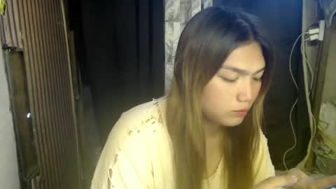 Snapshot of louheart chatting on December 9, 5:07 am Sweet online show from December 9, 5:07 am