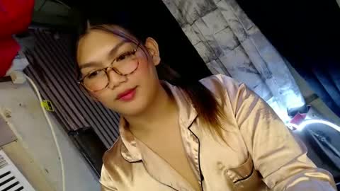 Snapshot of louheart chatting on December 20, 10:43 pm Sweet online show from December 20, 10:43 pm