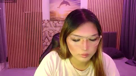 Snapshot of louheart chatting on January 5, 11:33 pm Sweet online show from January 5, 11:33 pm