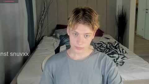 louie_evans online show from September 12, 2:33 am