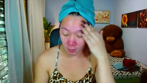 Snapshot of louie_sexy chatting on February 16, 6:53 am Cathy online show from February 16, 6:53 am