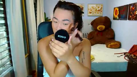 Snapshot of louie_sexy chatting on May 7, 6:08 am Cathy online show from May 7, 6:08 am