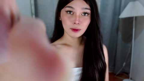 louilalicious online show from October 18, 11:00 am