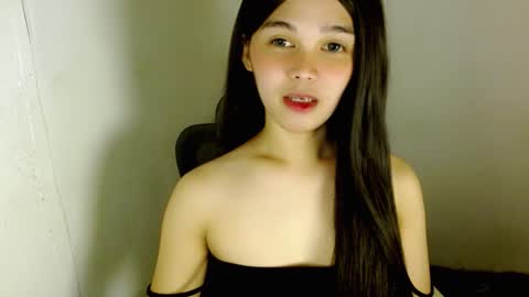 louilalicious online show from December 19, 1:34 am