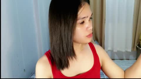 louilalicious online show from April 1, 4:04 pm