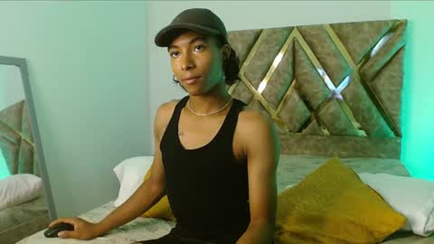Snapshot of louis_hardstar chatting on January 11, 7:38 pm Louis Valdz online show from January 11, 7:38 pm
