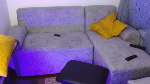 Snapshot of louis_hardstar chatting on January 18, 9:34 pm Louis Valdz online show from January 18, 9:34 pm
