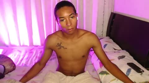 Snapshot of louis_hardstar chatting on February 12, 5:58 am Louis Valdz online show from February 12, 5:58 am