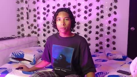 Snapshot of louis_hardstar chatting on February 13, 7:42 pm Louis Valdz online show from February 13, 7:42 pm