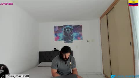 louis_marley_ online show from November 15, 2:02 pm