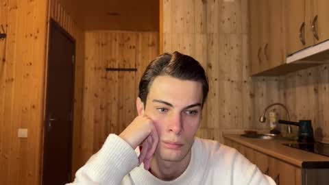 Snapshot of louis_preston chatting on December 15, 9:08 pm Mark online show from December 15, 9:08 pm