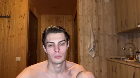 Snapshot of louis_preston chatting on January 6, 5:05 pm Mark online show from January 6, 5:05 pm