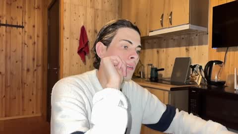 Snapshot of louis_preston chatting on April 5, 2:47 pm Mark online show from April 5, 2:47 pm