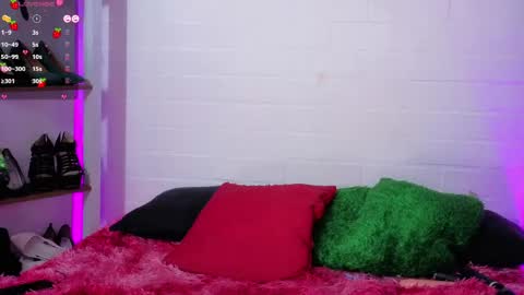  LouIse  online show from May 7, 4:45 pm