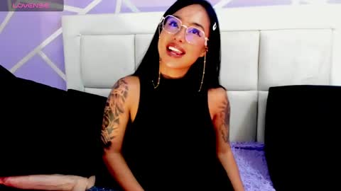 Snapshot of louise_taylorr chatting on March 1, 3:49 pm louise_taylorr online show from March 1, 3:49 pm