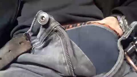 Snapshot of loulou0099 chatting on January 11, 6:35 pm loulou0099 online show from January 11, 6:35 pm