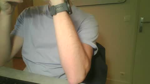 Snapshot of loulou13013 chatting on March 11, 11:15 pm Loulou online show from March 11, 11:15 pm