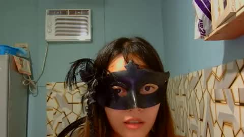 lourdesa24 online show from May 11, 2:45 pm