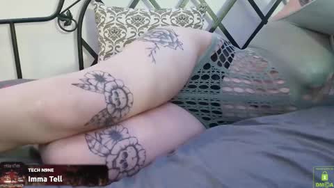 Snapshot of lov3lyd3mon chatting on February 3, 6:51 am lov3lyd3mon online show from February 3, 6:51 am